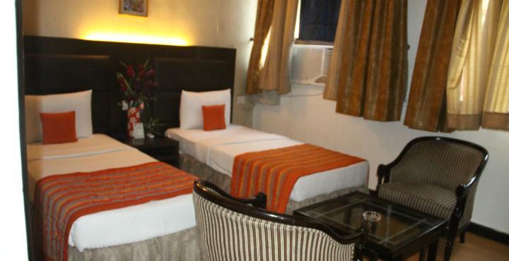 Hotel Amar Inn- Lajpat Nagar Central Market Ню Делхи Екстериор снимка